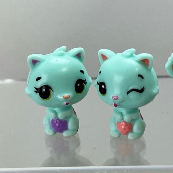 Hatchimals Colleggtibles Mixed Lot of 8 - Picture 5 of 7